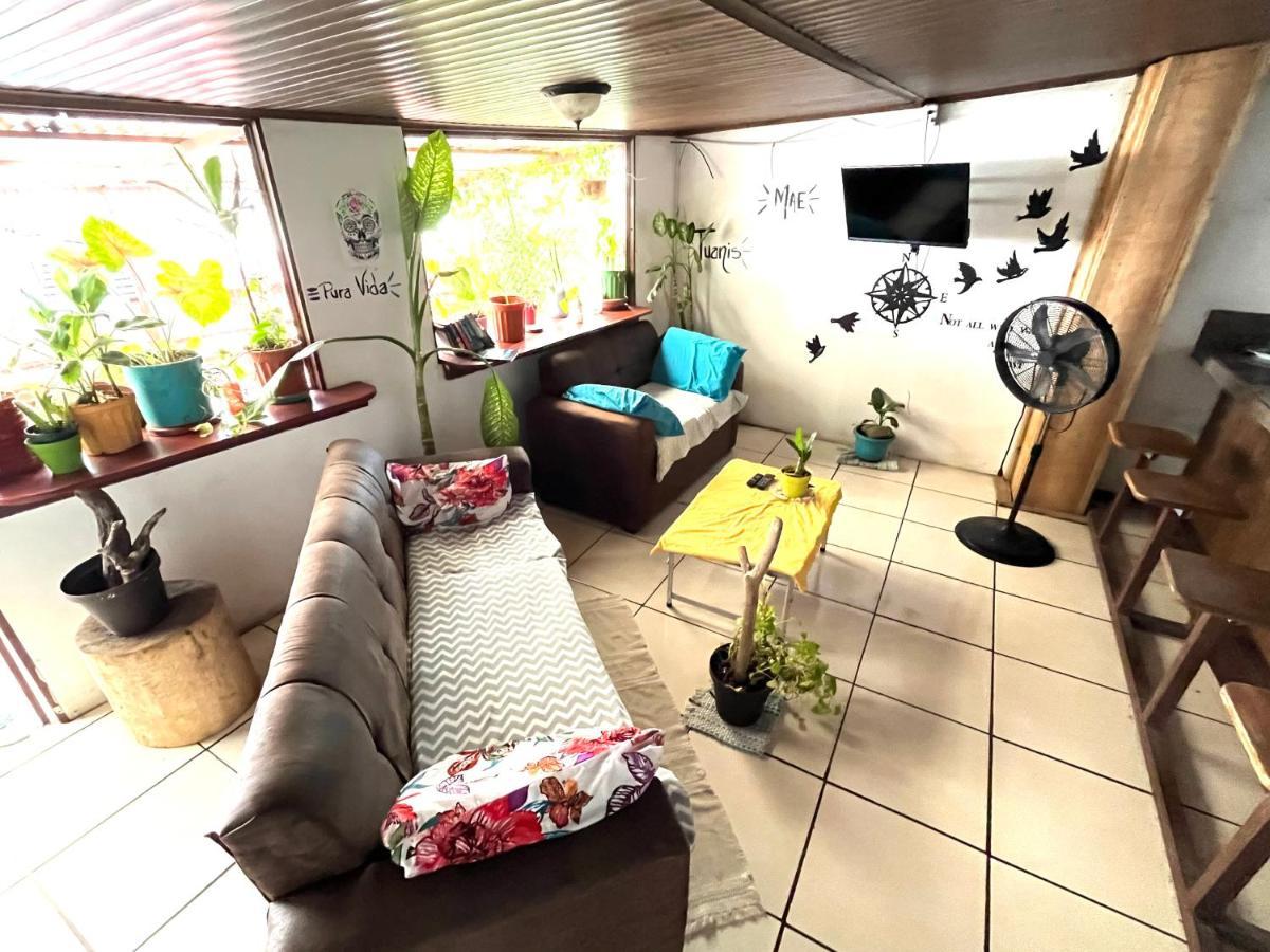 Cheap Hostel Quepos Ngoại thất bức ảnh